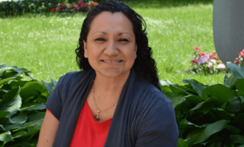 Luz Bueno Graduate