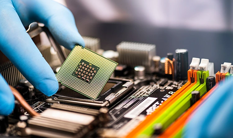 LaGuardia Community College Receives Funding for Semiconductor Workforce Development Program With NY Creates