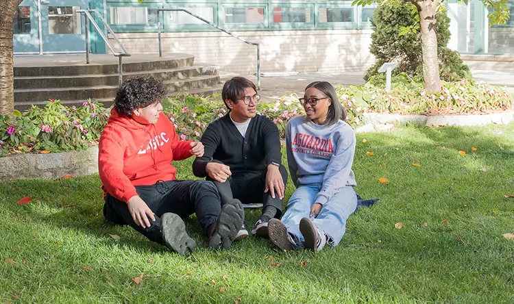 Jack Kent Cooke Foundation Selects Seven LaGuardia Students as 2025 Scholarship Semifinalists