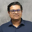 Robin Sarkar Headshot