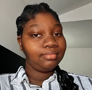 Amy Sylla Headshot