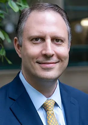 Wayne Levy headshot