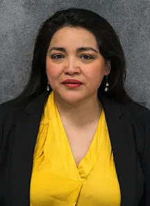 Shirley Vega Proano Headshot